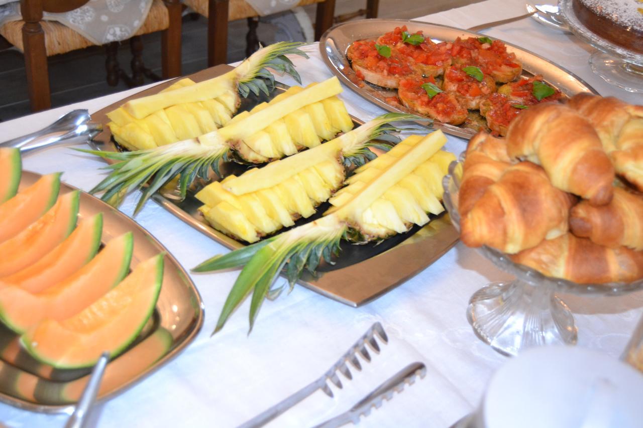B&B Villa Il Poggiolino Molino del Piano ภายนอก รูปภาพ