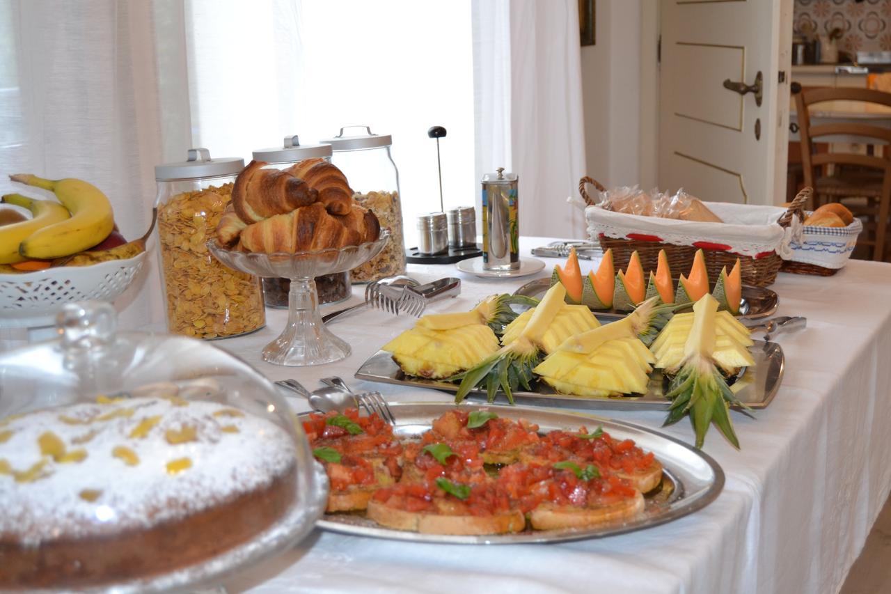 B&B Villa Il Poggiolino Molino del Piano ภายนอก รูปภาพ