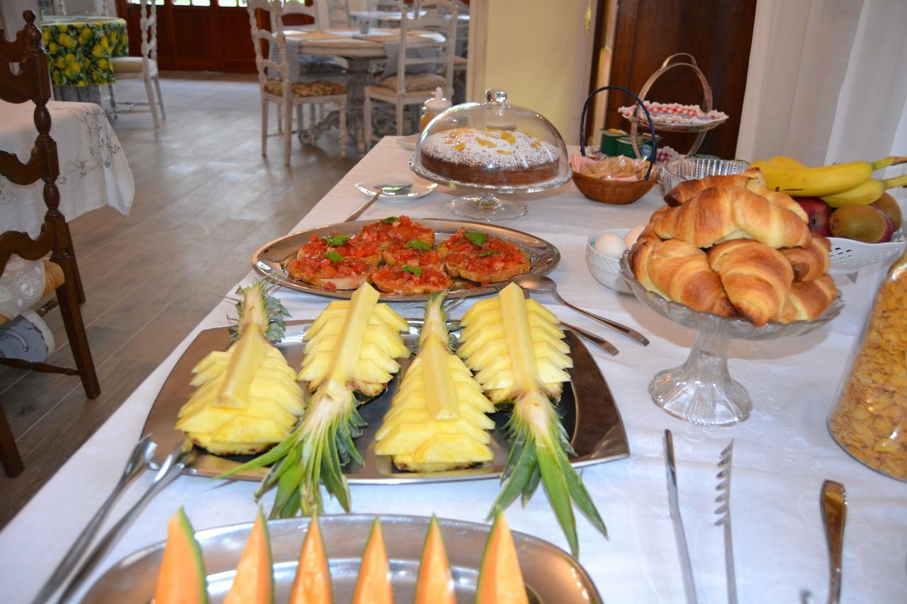 B&B Villa Il Poggiolino Molino del Piano ภายนอก รูปภาพ
